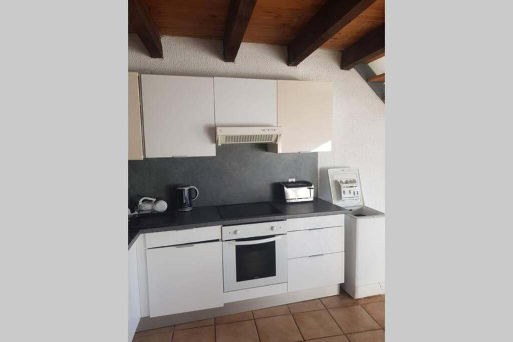 Appartement Meuble A Villeneuve Les Maguelone Zewnętrze zdjęcie